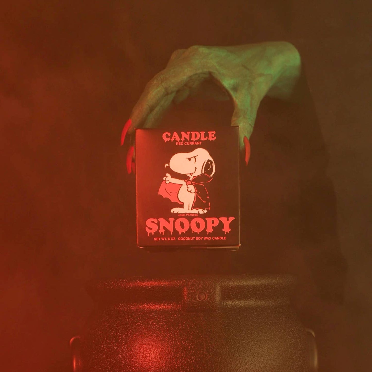 3P4 x Peanuts® Candle - Snoopy Dracula