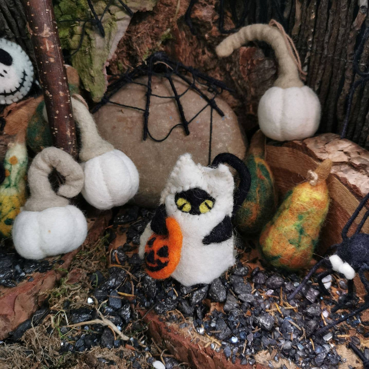 Boo! Cat Felt Decoration
