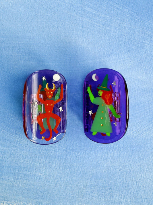 Sorcière et Diable Hair Claw