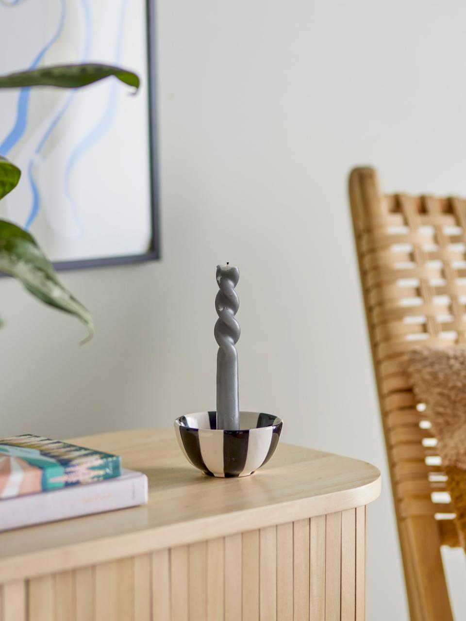 Eja Candle Holder