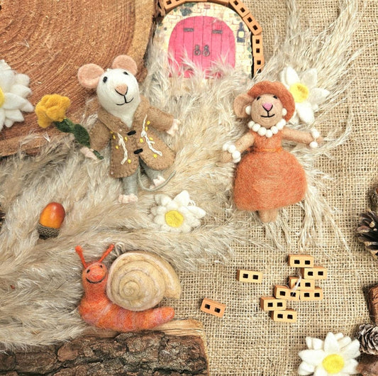 Sadie Snail Felt Decoration