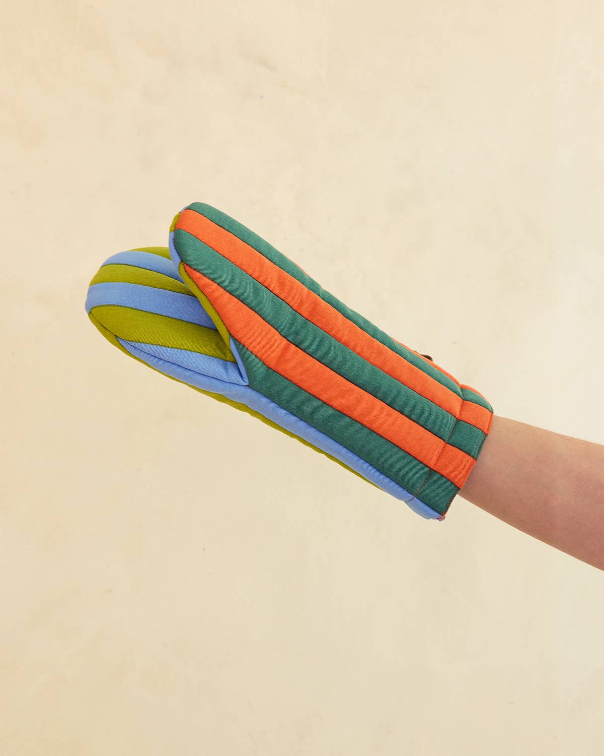 Grasshopper Quilted Oven Mitt