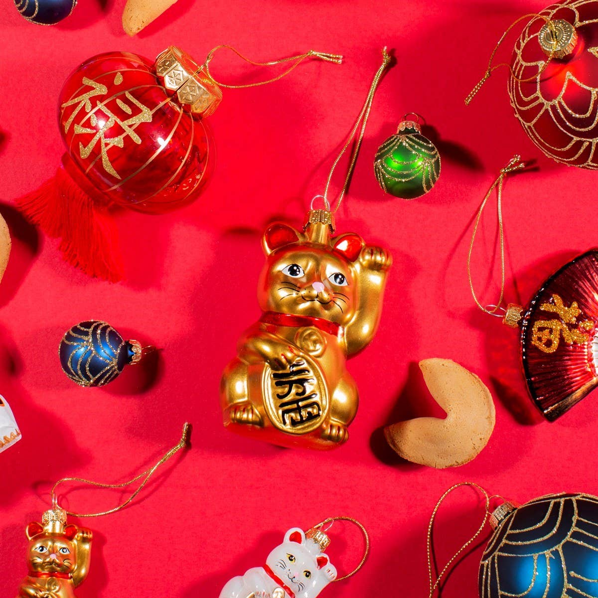 Gold Lucky Cat Shaped Bauble