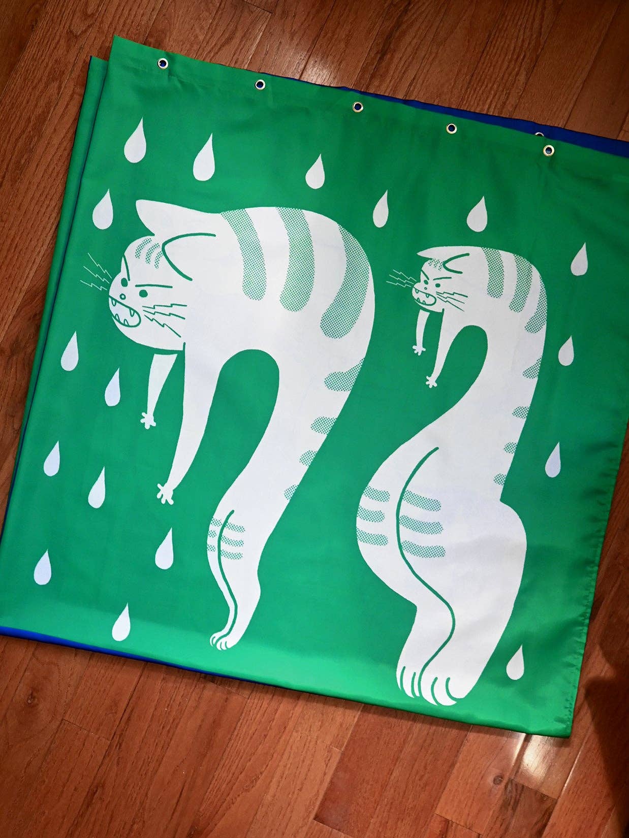 "DRY CATS" Shower curtain