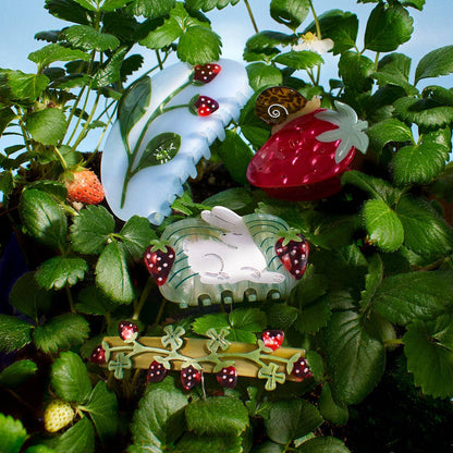 Strawberry Snail Hair Claw