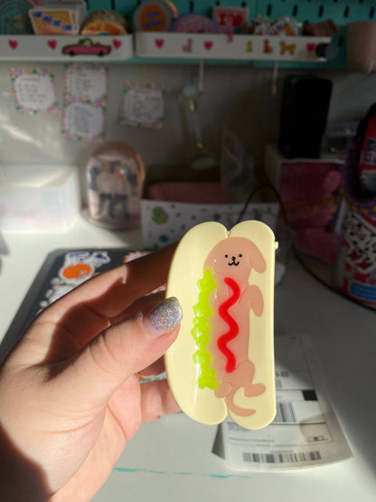 Hot Doggy Dog Hair Claw