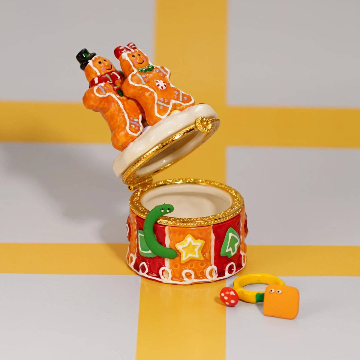 Gingerbread Couple Trinket Box