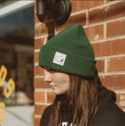 Peanuts® - Snoopy Beanie (Forest)
