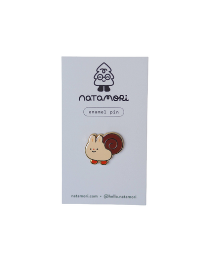 Snail • enamel pin