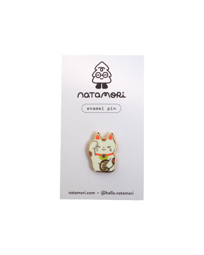 Lucky cat • enamel pin