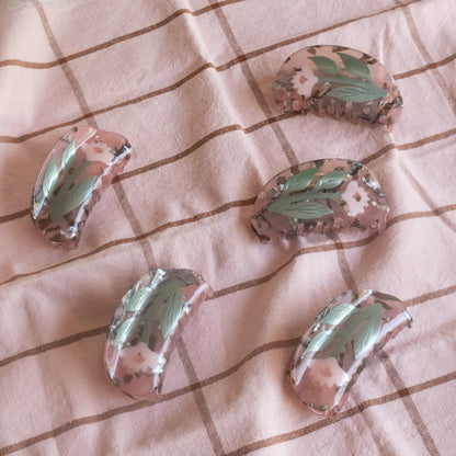 Sorrel Hair Claw