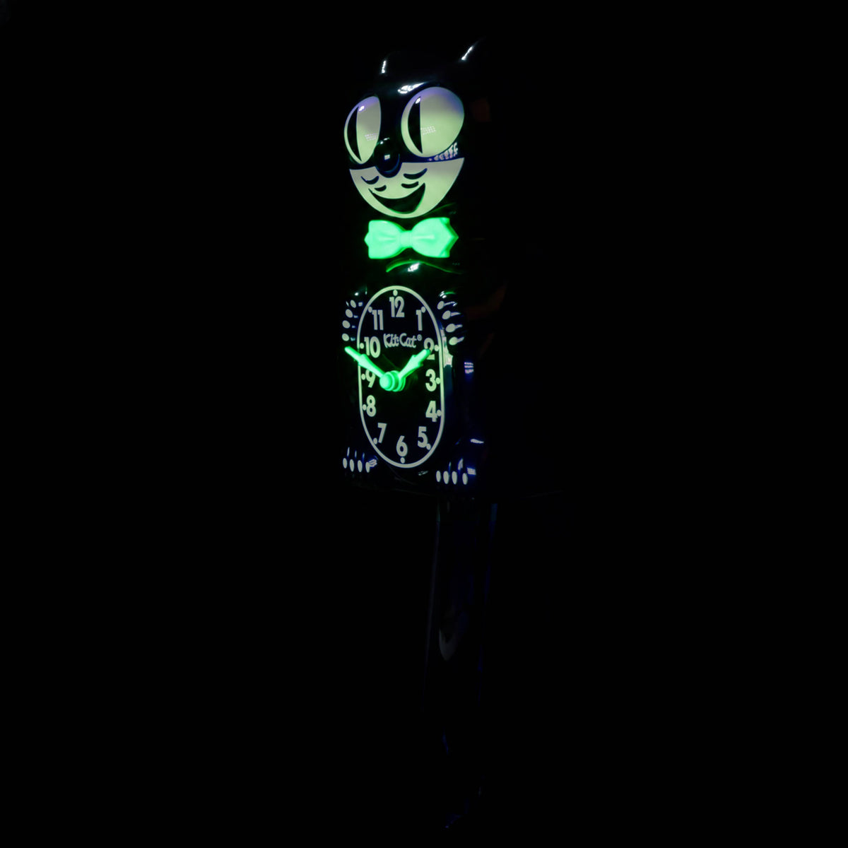 Classic Black Glow-In-The-Dark Kit-Cat Klock