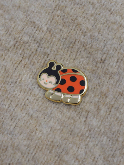 Ladybug • enamel pin
