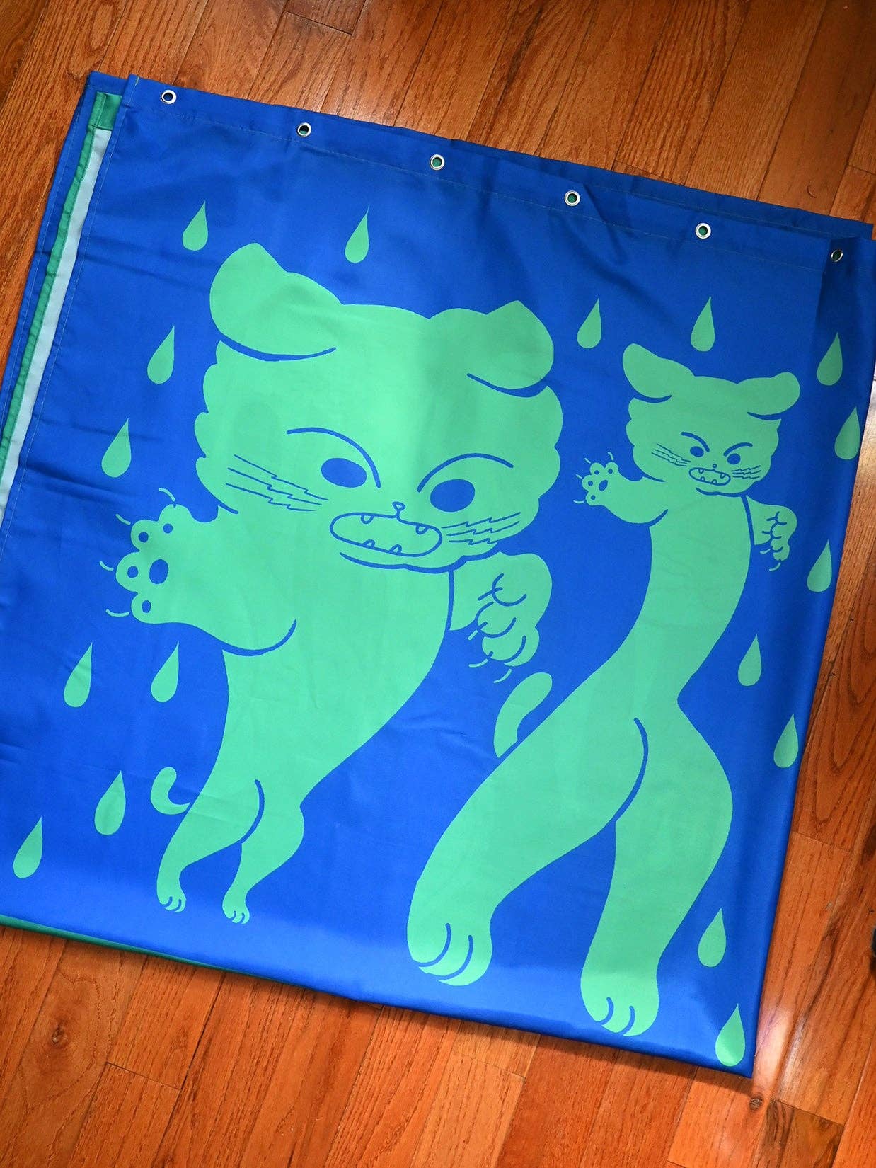 "DRY CATS" Shower curtain