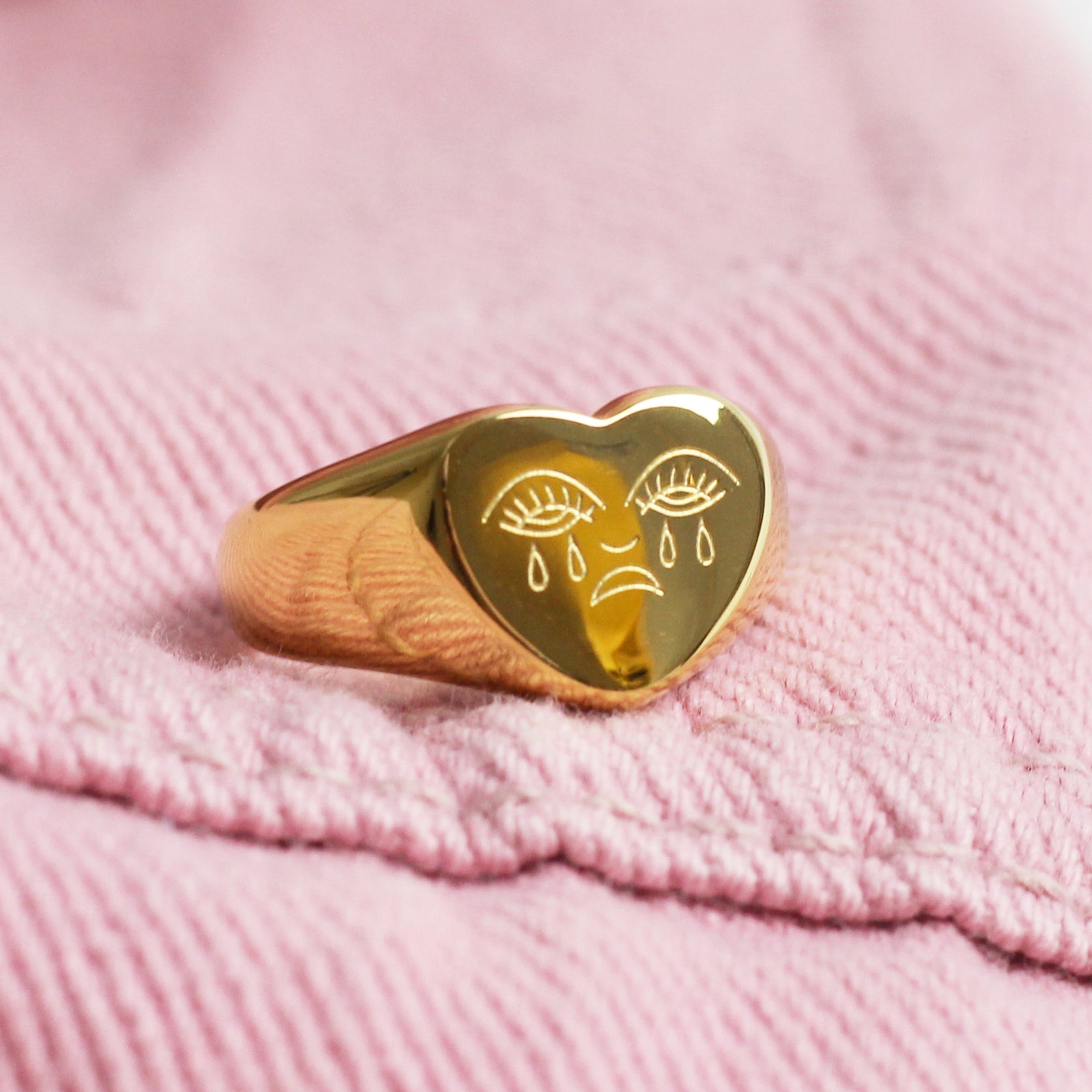 Crying Heart Ring - Gold