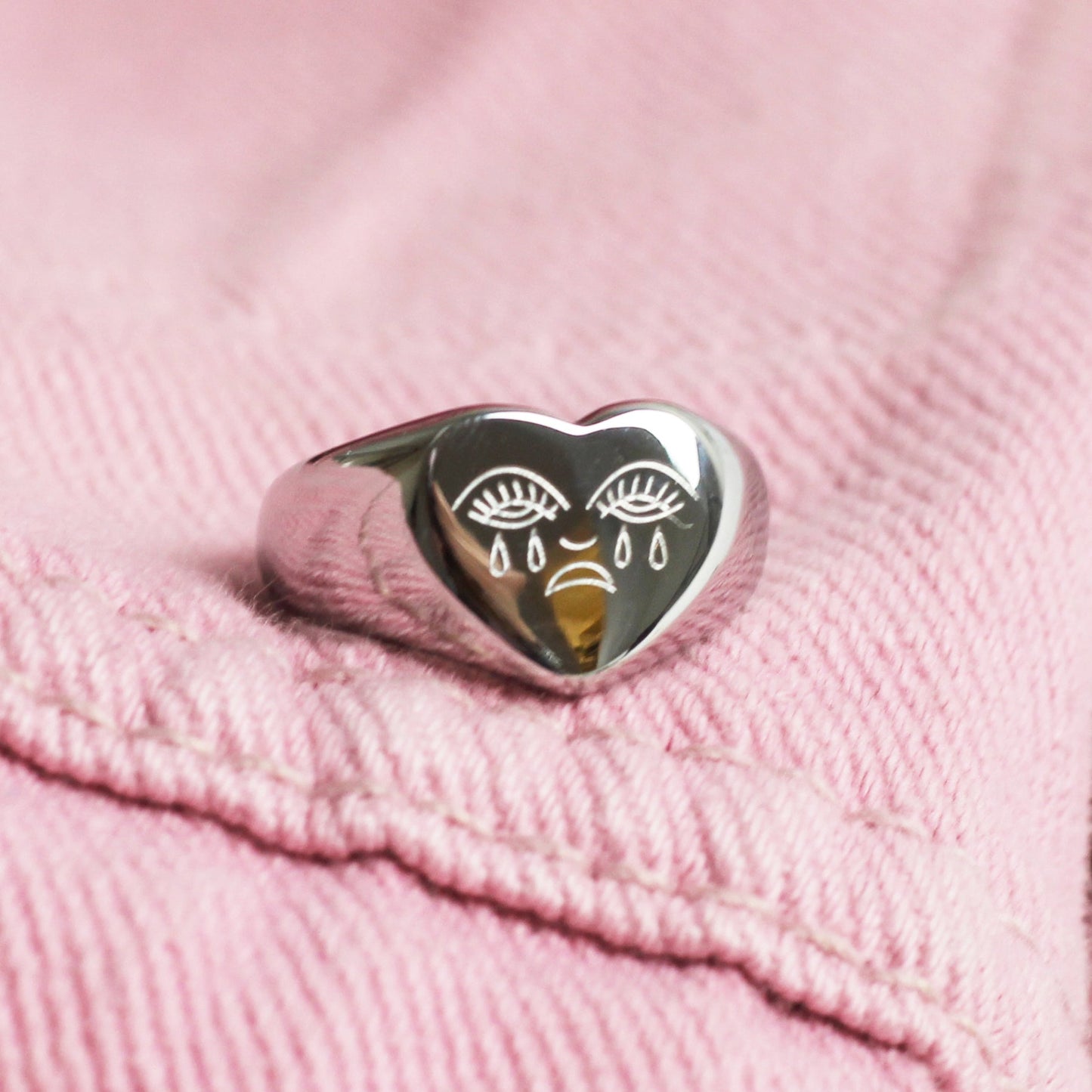 Crying Heart Ring - Silver